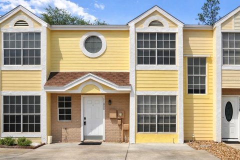 Townhouse in Orlando, Florida 2 bedrooms, 109.25 sq.m. № 2123077