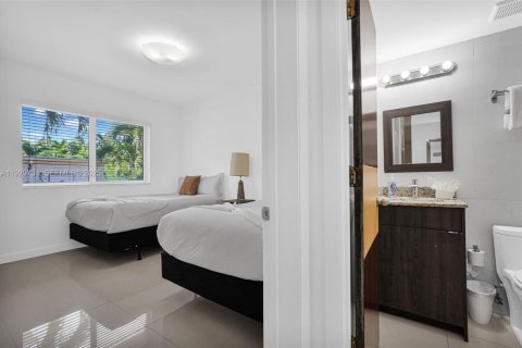 Apartamento en alquiler en Bay Harbor Islands, Florida, 1 dormitorio № 1988593 - foto 8