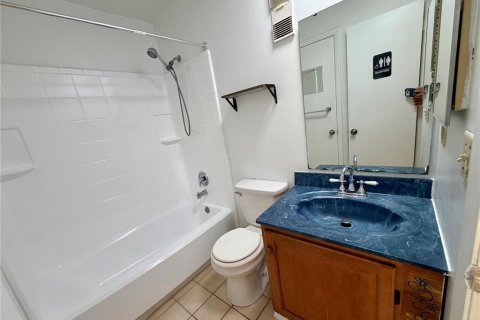 Touwnhouse à vendre à Orlando, Floride: 2 chambres, 118.82 m2 № 2378269 - photo 16