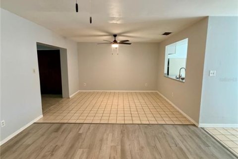 Touwnhouse à vendre à Orlando, Floride: 2 chambres, 118.82 m2 № 2378269 - photo 21