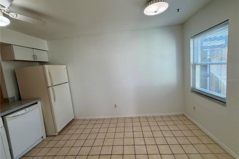 Touwnhouse à vendre à Orlando, Floride: 2 chambres, 118.82 m2 № 2378269 - photo 7