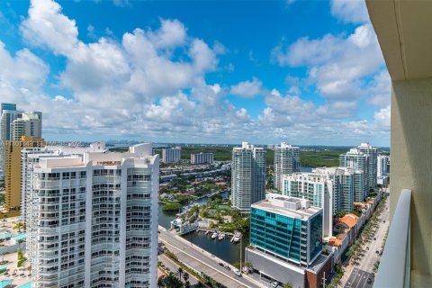 Condo in Sunny Isles Beach, Florida, 2 bedrooms  № 2091065 - photo 22