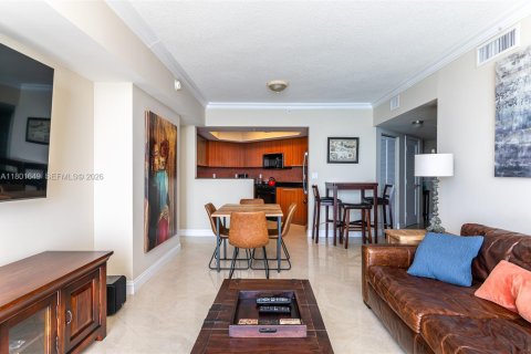 Condo in Sunny Isles Beach, Florida, 2 bedrooms  № 2091065 - photo 7
