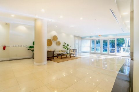 Condo in Miami, Florida, 2 bedrooms № 1989648 - photo 22
