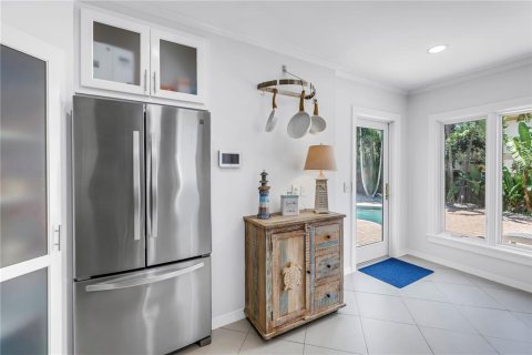 Casa en venta en Saint Petersburg, Florida, 3 dormitorios, 205.5 m2 № 1810126 - foto 19