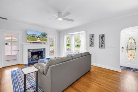 Casa en venta en Saint Petersburg, Florida, 3 dormitorios, 205.5 m2 № 1810126 - foto 7
