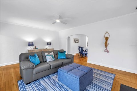 Casa en venta en Saint Petersburg, Florida, 3 dormitorios, 205.5 m2 № 1810126 - foto 5