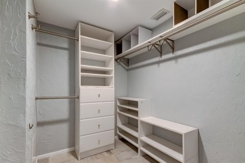 Casa en venta en Saint Petersburg, Florida, 3 dormitorios, 205.5 m2 № 1810126 - foto 27