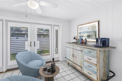 Casa en venta en Saint Petersburg, Florida, 3 dormitorios, 205.5 m2 № 1810126 - foto 15