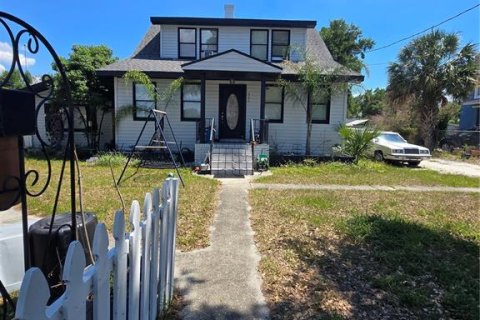 Casa en Winter Haven, Florida 3 dormitorios, 193.42 m2 № 2109264