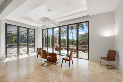 House in Wellington, Florida 4 bedrooms, 437.57 sq.m. № 2388010 - photo 19