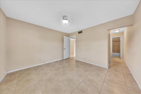 Condominio en venta en Pompano Beach, Florida, 1 dormitorio, 64.47 m2 № 2181208 - foto 29