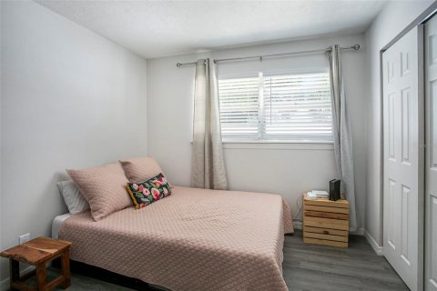 House in Tampa, Florida 3 bedrooms, 153.29 sq.m. № 1723701 - photo 20