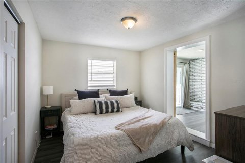House in Tampa, Florida 3 bedrooms, 153.29 sq.m. № 1723701 - photo 19