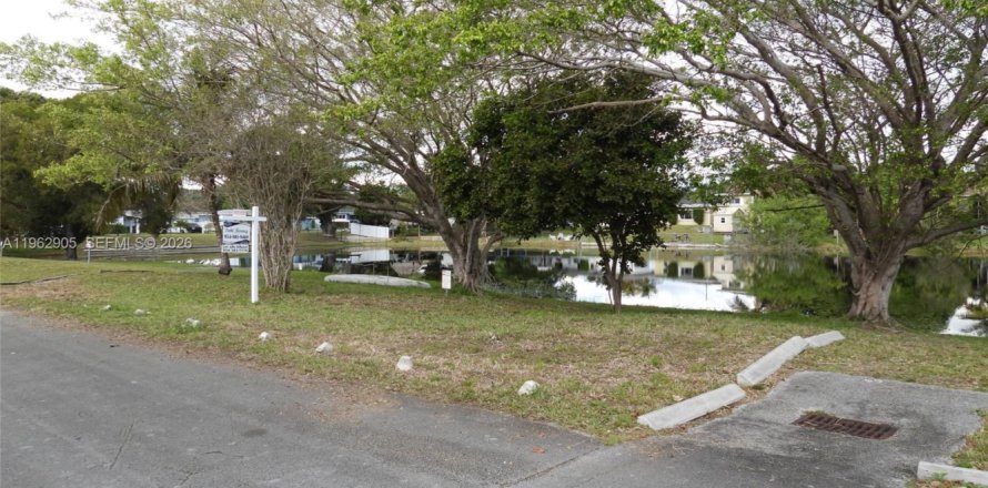 Villa ou maison à Miami, Floride 4 chambres, 167.78 m2 № 2023855