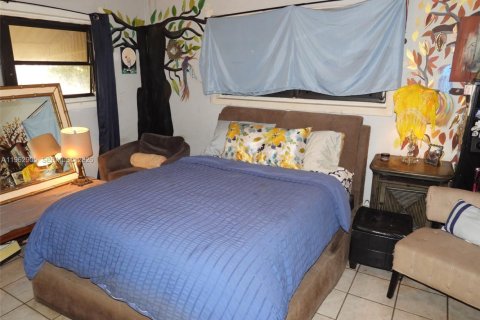 Villa ou maison à vendre à Miami, Floride: 4 chambres, 167.78 m2 № 2023855 - photo 19