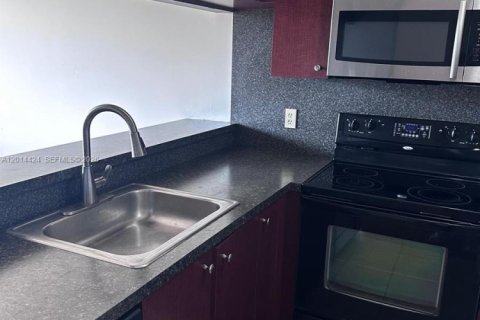 Copropriété à louer à Coral Springs, Floride: 2 chambres, 96.99 m2 № 2076424 - photo 9