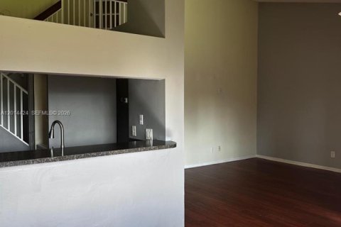 Copropriété à louer à Coral Springs, Floride: 2 chambres, 96.99 m2 № 2076424 - photo 2