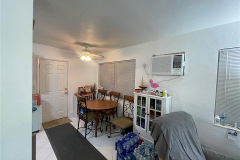 Casa en venta en Port Charlotte, Florida, 2 dormitorios, 79.06 m2 № 1798579 - foto 8