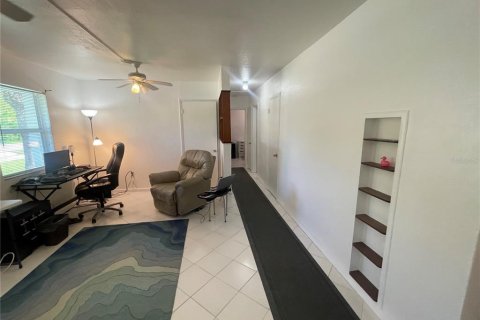 Casa en venta en Port Charlotte, Florida, 2 dormitorios, 79.06 m2 № 1798579 - foto 5