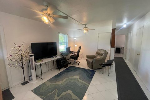 Casa en venta en Port Charlotte, Florida, 2 dormitorios, 79.06 m2 № 1798579 - foto 4