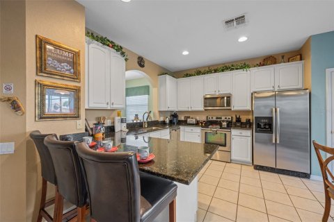 House in Kissimmee, Florida 6 bedrooms, 261.24 sq.m. № 1508597 - photo 2