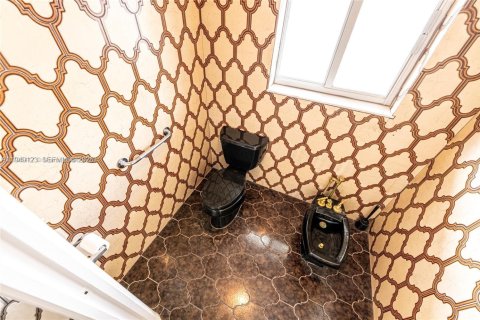 Снять в аренду квартиру в Дания-Бич, Флорида 3 спальни, 4102.19м2, № 1997356 - фото 29