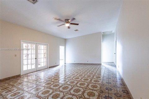 Снять в аренду квартиру в Дания-Бич, Флорида 3 спальни, 4102.19м2, № 1997356 - фото 16
