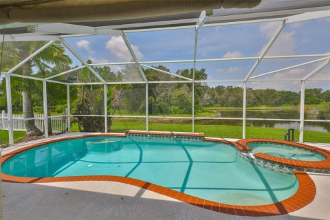 Casa en venta en Brandon, Florida, 4 dormitorios, 196.21 m2 № 1906606 - foto 3