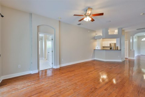 Casa en venta en Brandon, Florida, 4 dormitorios, 196.21 m2 № 1906606 - foto 24