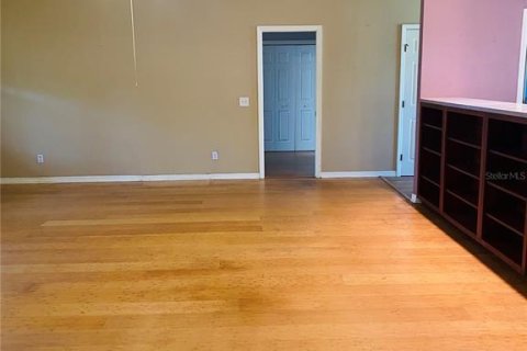 House in Dundee, Florida 2 bedrooms, 151.24 sq.m. № 1689948 - photo 11