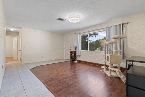Casa en venta en Clearwater, Florida, 2 dormitorios, 144.93 m2 № 2150625 - foto 11