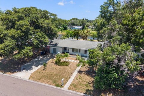 Casa en venta en Clearwater, Florida, 2 dormitorios, 144.93 m2 № 2150625 - foto 4