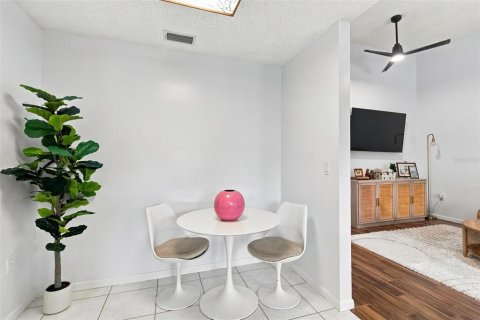 House in Nokomis, Florida 3 bedrooms, 196.86 sq.m. № 2396183 - photo 15