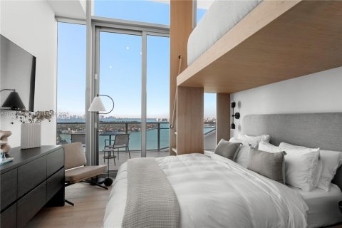 Condo in Miami Beach, Florida, 3 bedrooms  № 1965748 - photo 20