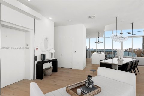 Condo in Miami Beach, Florida, 3 bedrooms  № 1965748 - photo 6