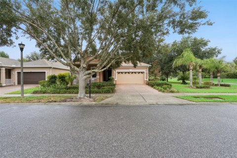 Villa ou maison à vendre à Groveland, Floride: 3 chambres, 167.97 m2 № 2329346 - photo 2