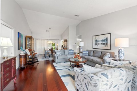 House in Spring Hill, Florida 2 bedrooms, 137.03 sq.m. № 1687168 - photo 5