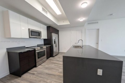 Снять в аренду кондоминиум в Майами, Флорида 2 спальни, 134.71м2, № 2047487 - фото 3