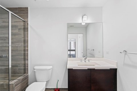 Снять в аренду кондоминиум в Майами, Флорида 2 спальни, 134.71м2, № 2047487 - фото 30