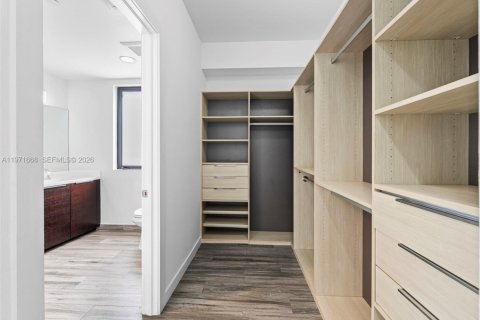 Снять в аренду кондоминиум в Майами, Флорида 2 спальни, 134.71м2, № 2047487 - фото 22