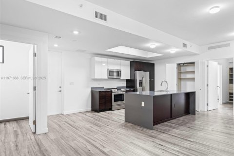 Снять в аренду кондоминиум в Майами, Флорида 2 спальни, 134.71м2, № 2047487 - фото 15