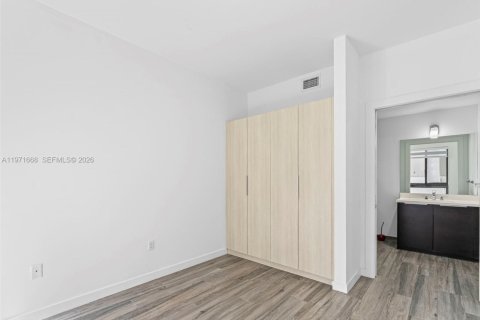 Снять в аренду кондоминиум в Майами, Флорида 2 спальни, 134.71м2, № 2047487 - фото 28