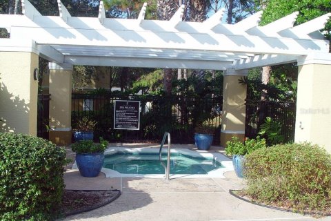 Condo in Orlando, Florida, 2 bedrooms  № 2394299 - photo 23