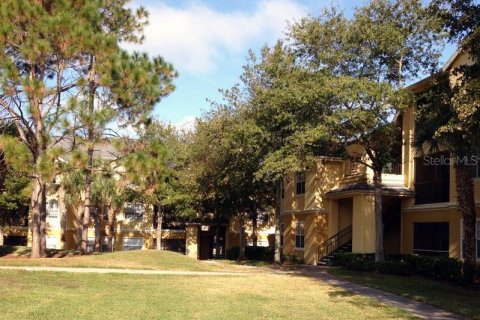 Condo in Orlando, Florida, 2 bedrooms  № 2394299 - photo 16