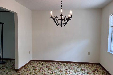 House in Lakeland, Florida 2 bedrooms, 147.34 sq.m. № 1855949 - photo 13
