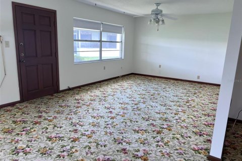 House in Lakeland, Florida 2 bedrooms, 147.34 sq.m. № 1855949 - photo 14