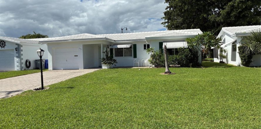 Casa en Pompano Beach, Florida 2 dormitorios, 118.54 m2 № 2081581