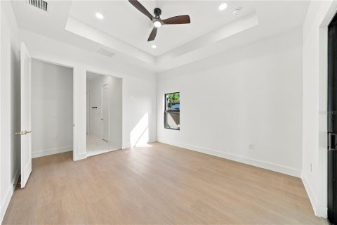 Villa ou maison à vendre à North Port, Floride: 3 chambres, 161.74 m2 № 2425934 - photo 12