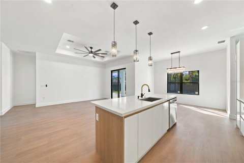 Villa ou maison à vendre à North Port, Floride: 3 chambres, 161.74 m2 № 2425934 - photo 5